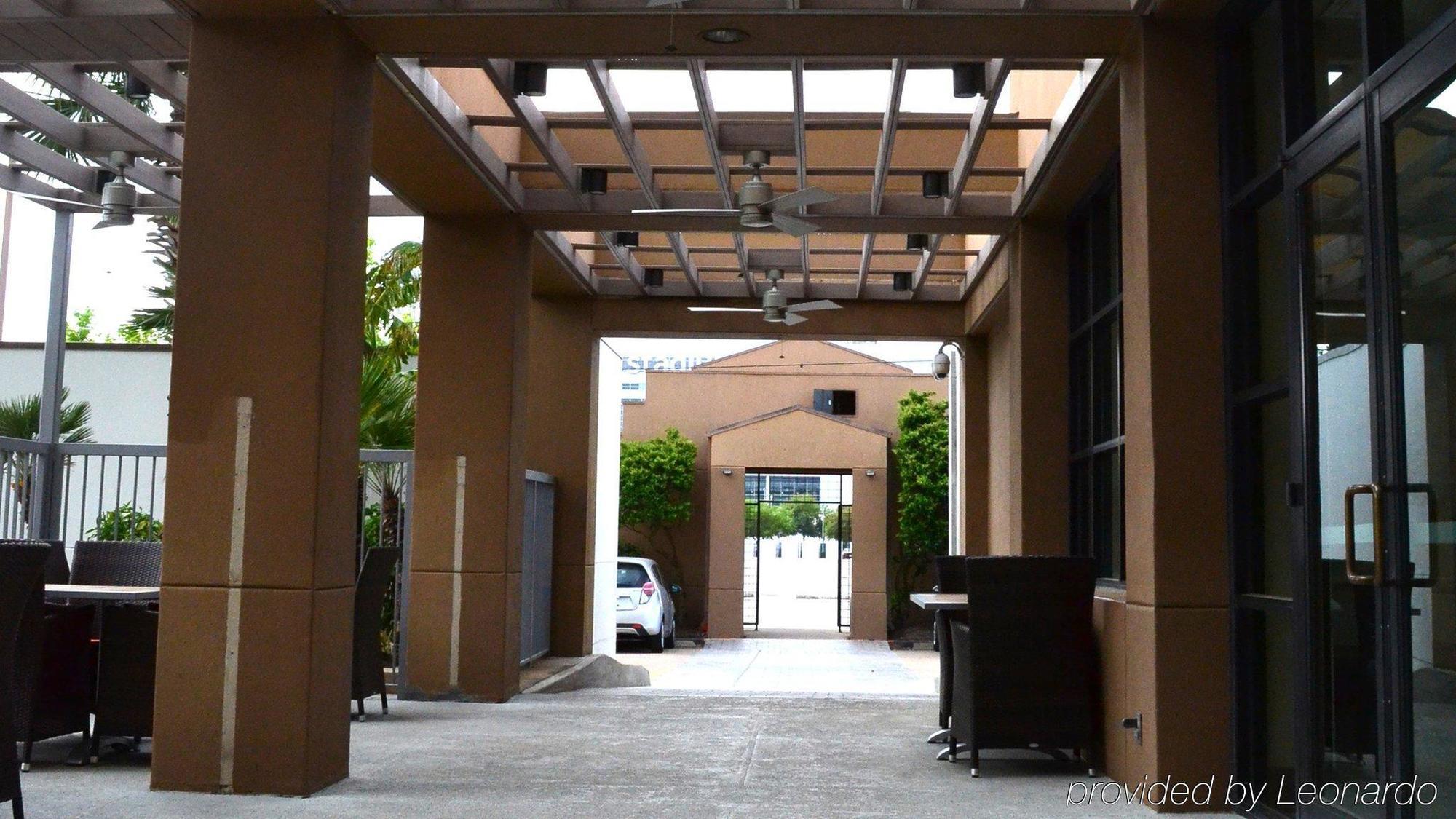 Hotel S - Nrg Area - Med Ctr By Ihg 4*